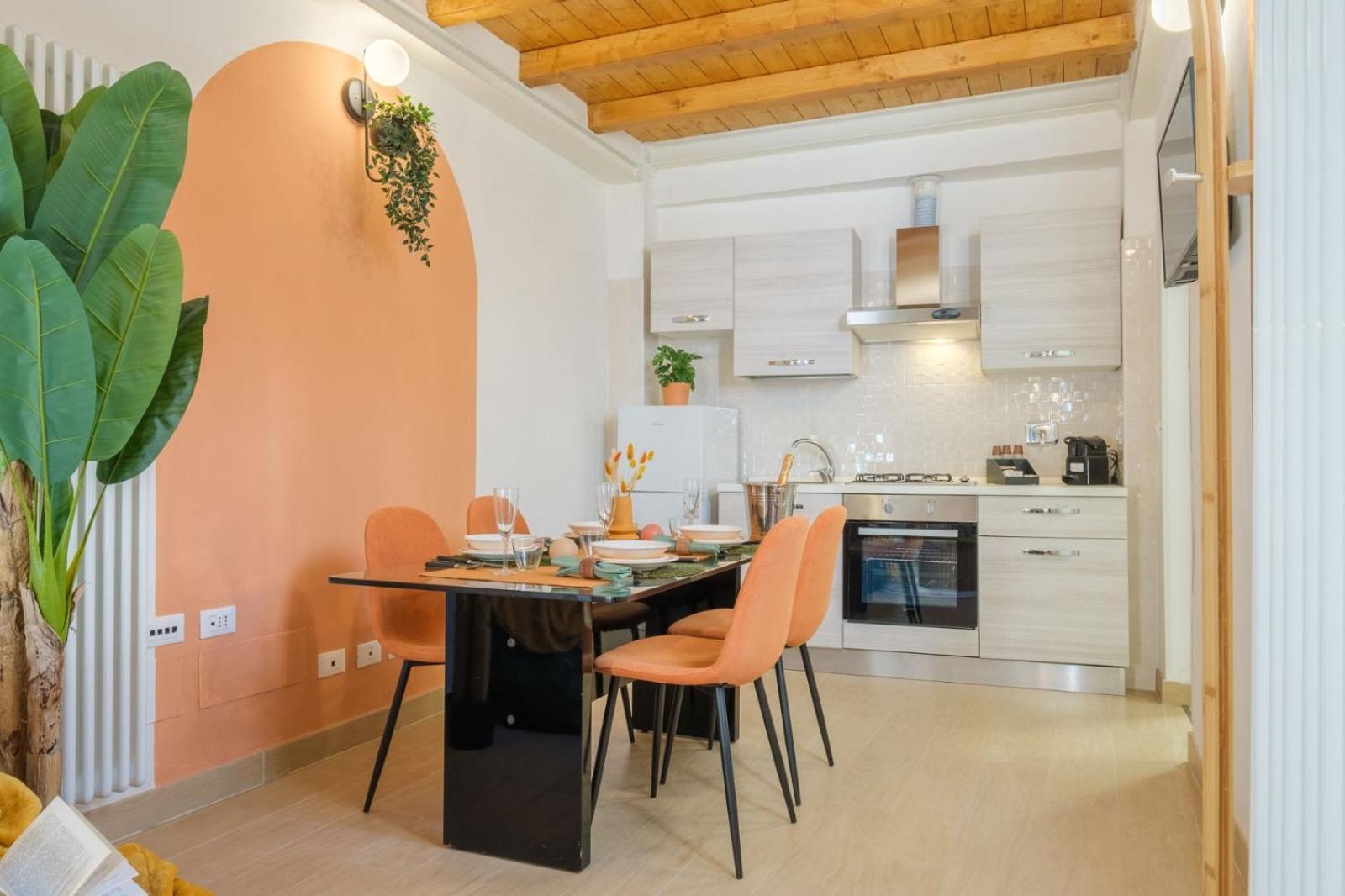 Piazza Maggiore - Il Sentiero Apartment With Private Garden Болонья Экстерьер фото